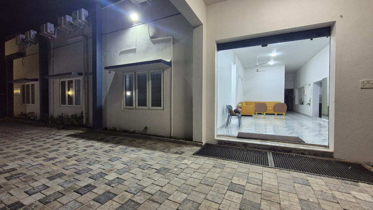 NestIQ PG Hostel | Men's Hostel in Padur