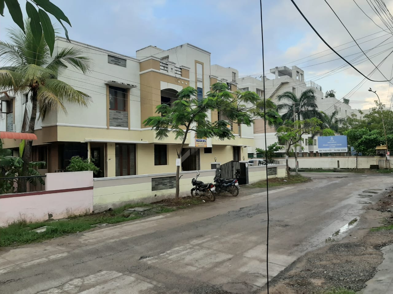 SS Modern PG Men's Hostel (OMR)