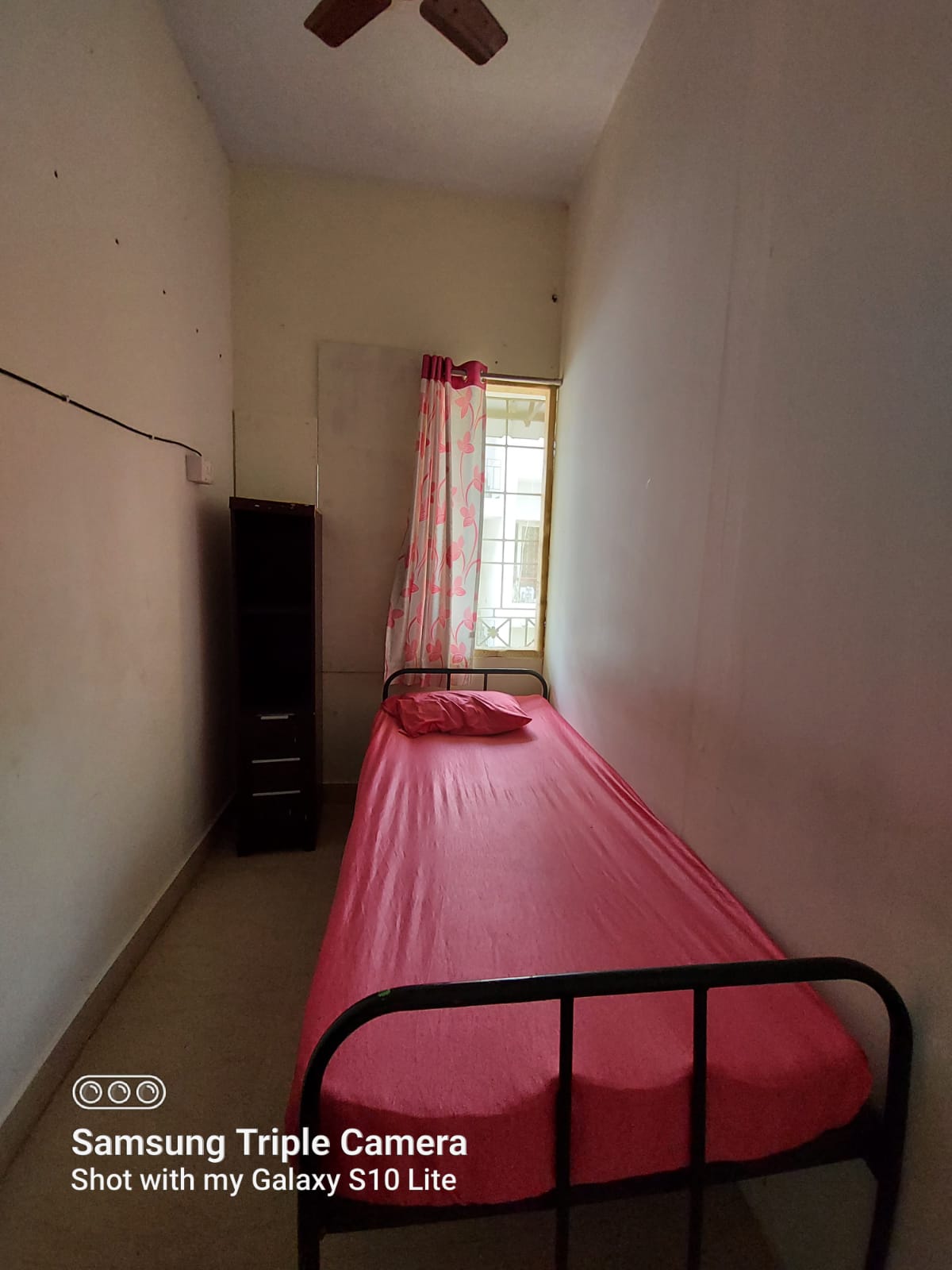 Star Men's Pg Accommodation