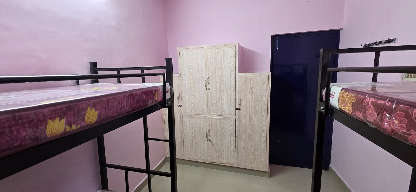 ASPIRE S4 LIVING - Men's PG/ hostel