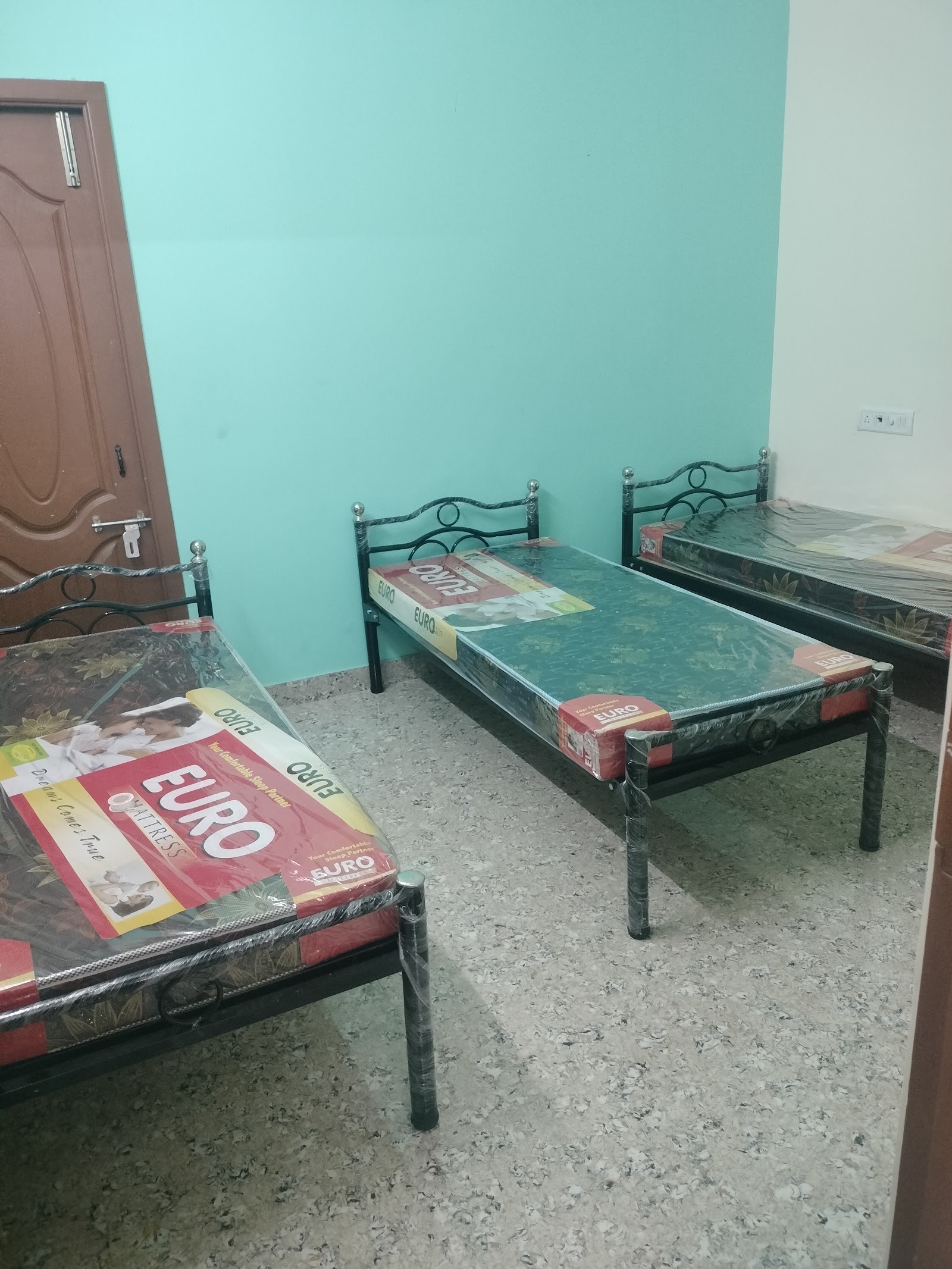 ANNAI THERASA LADIES HOSTEL