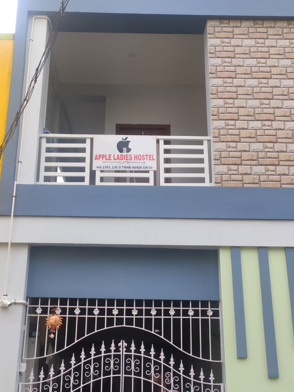 Apple ladies hostel