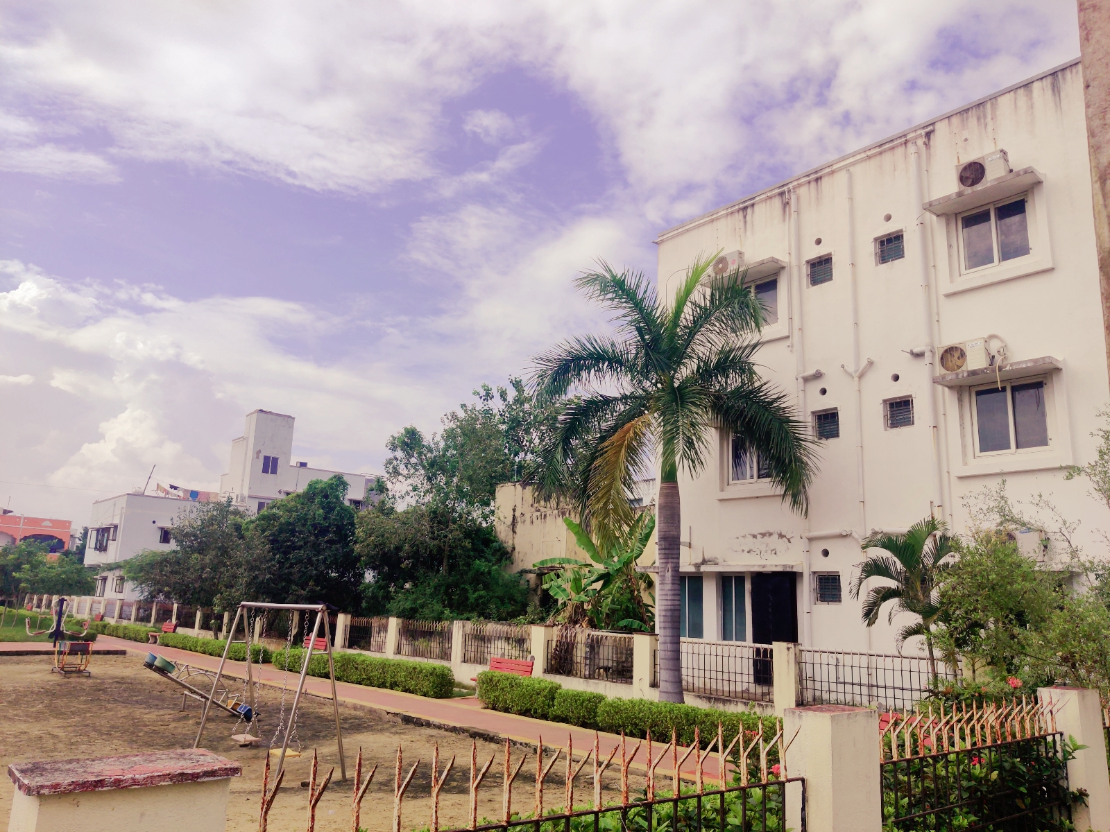 NILA LADIES HOSTEL SHOLINIGANALLUR