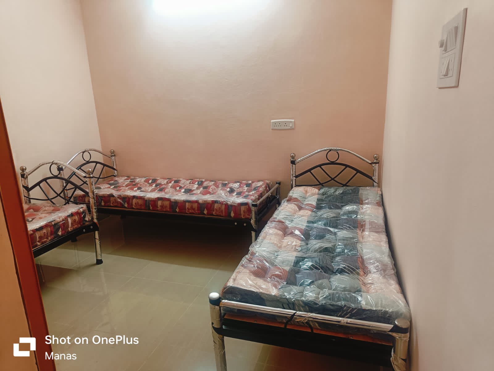 MANAS PAYING HOSTEL