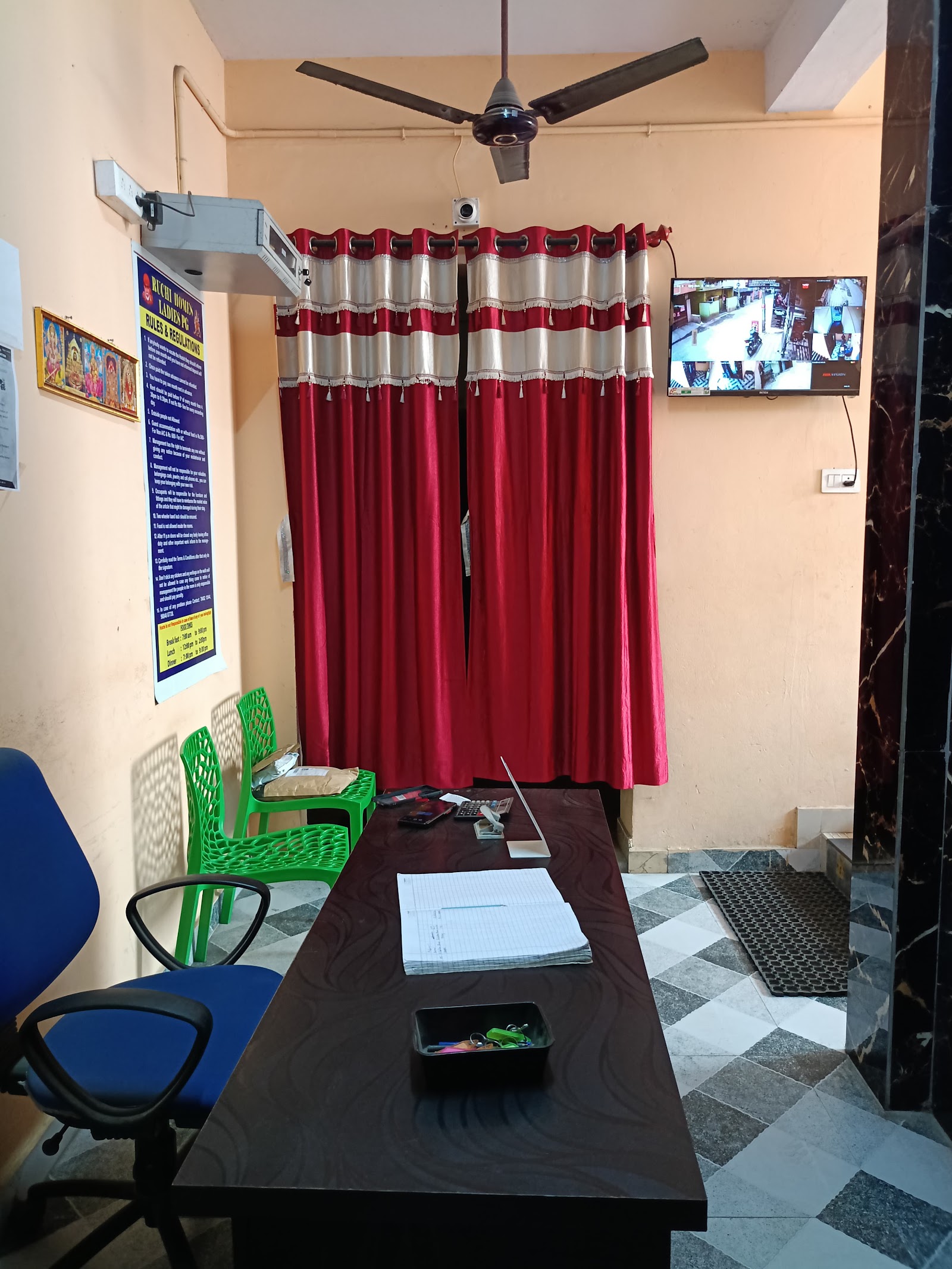 Ruchi Homes Ladies Hostel