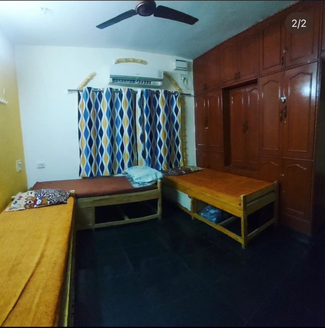 Infinity Mens Pg Hostel