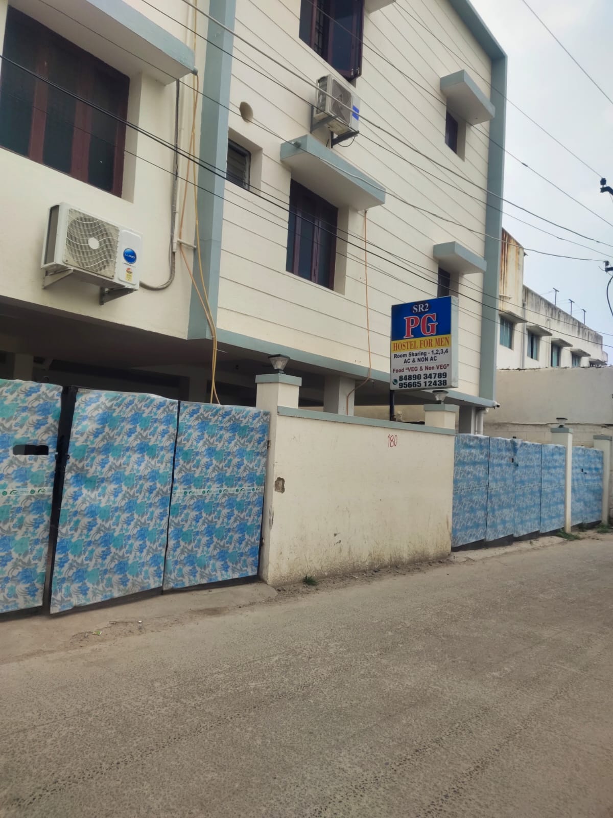 SR2 PG for Men, Perungudi