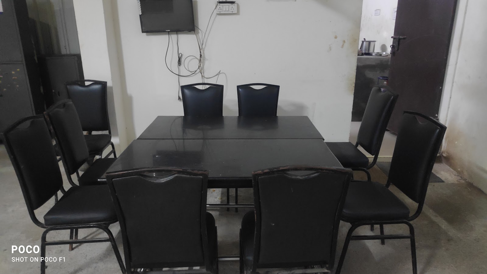 SRINIVASA PG HOSTEL