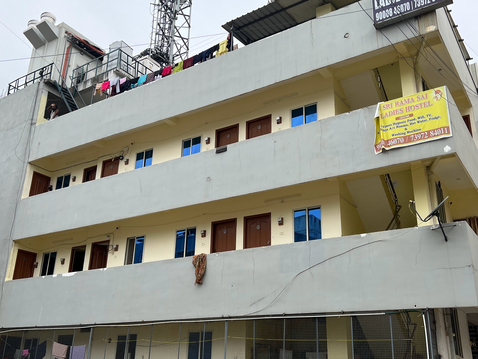 Sri RamaSai Gents Hostel SIRUSERI