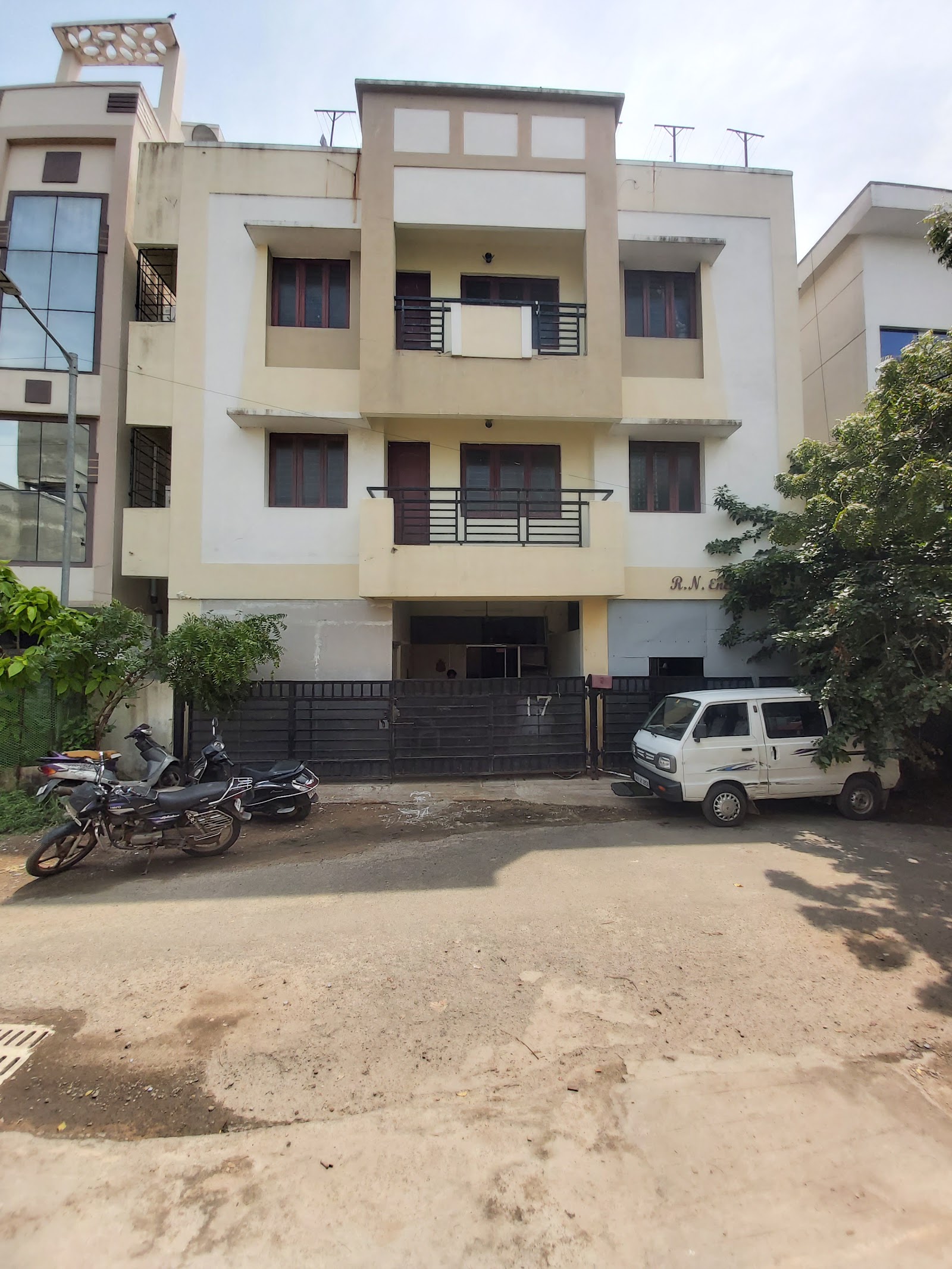 Kamali Shri Womens Hostel Main Branch