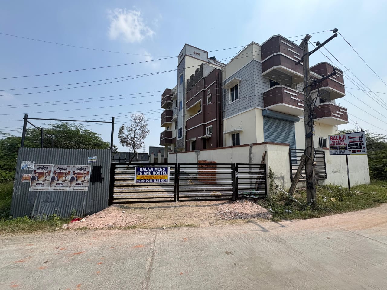 Balaji Men's PG and Hostel