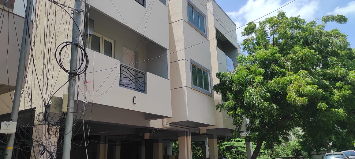 Zolo Midpoint - Coliving PG in Velachery