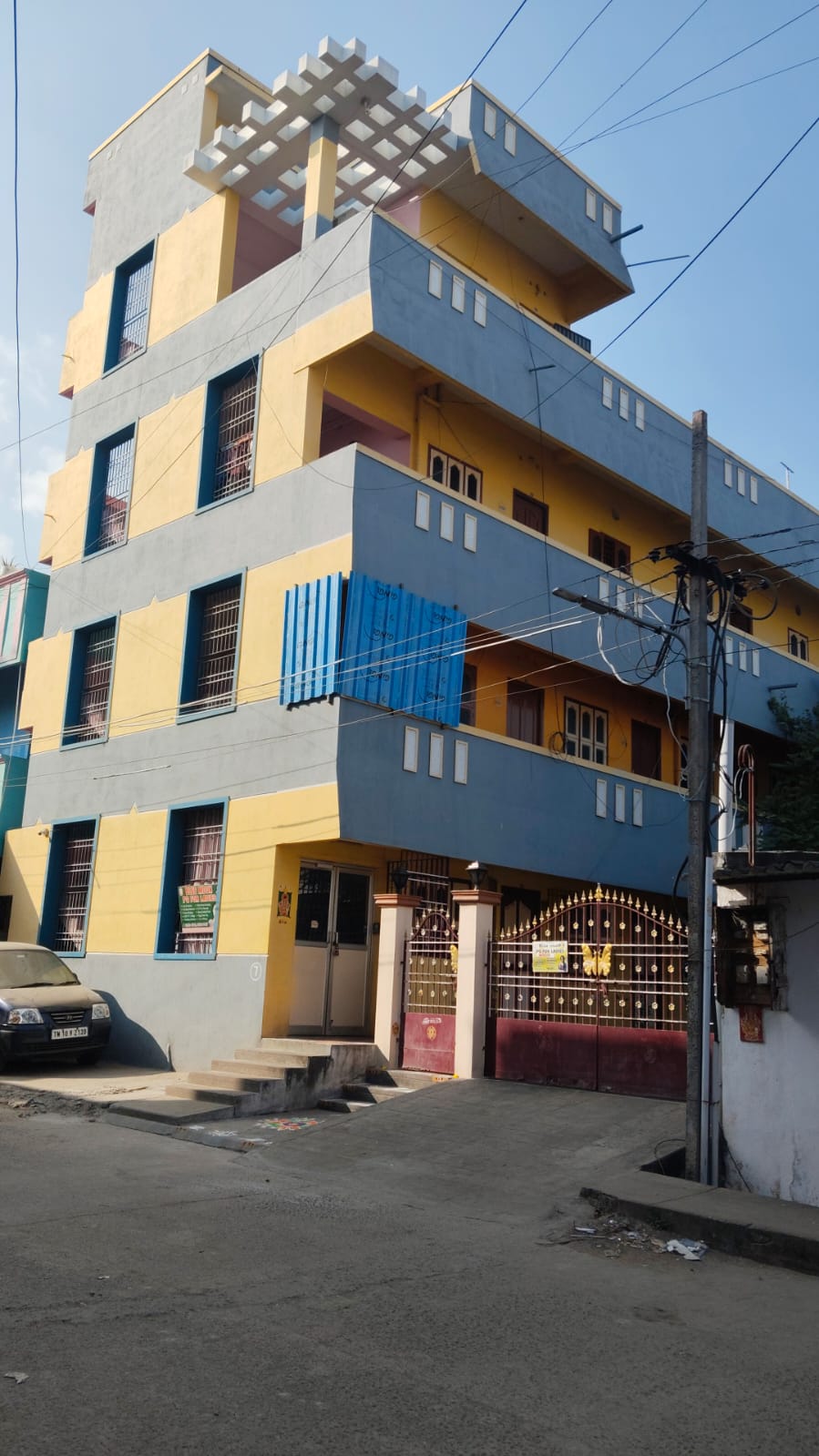 Bluemoon Pg For Ladies Hostel