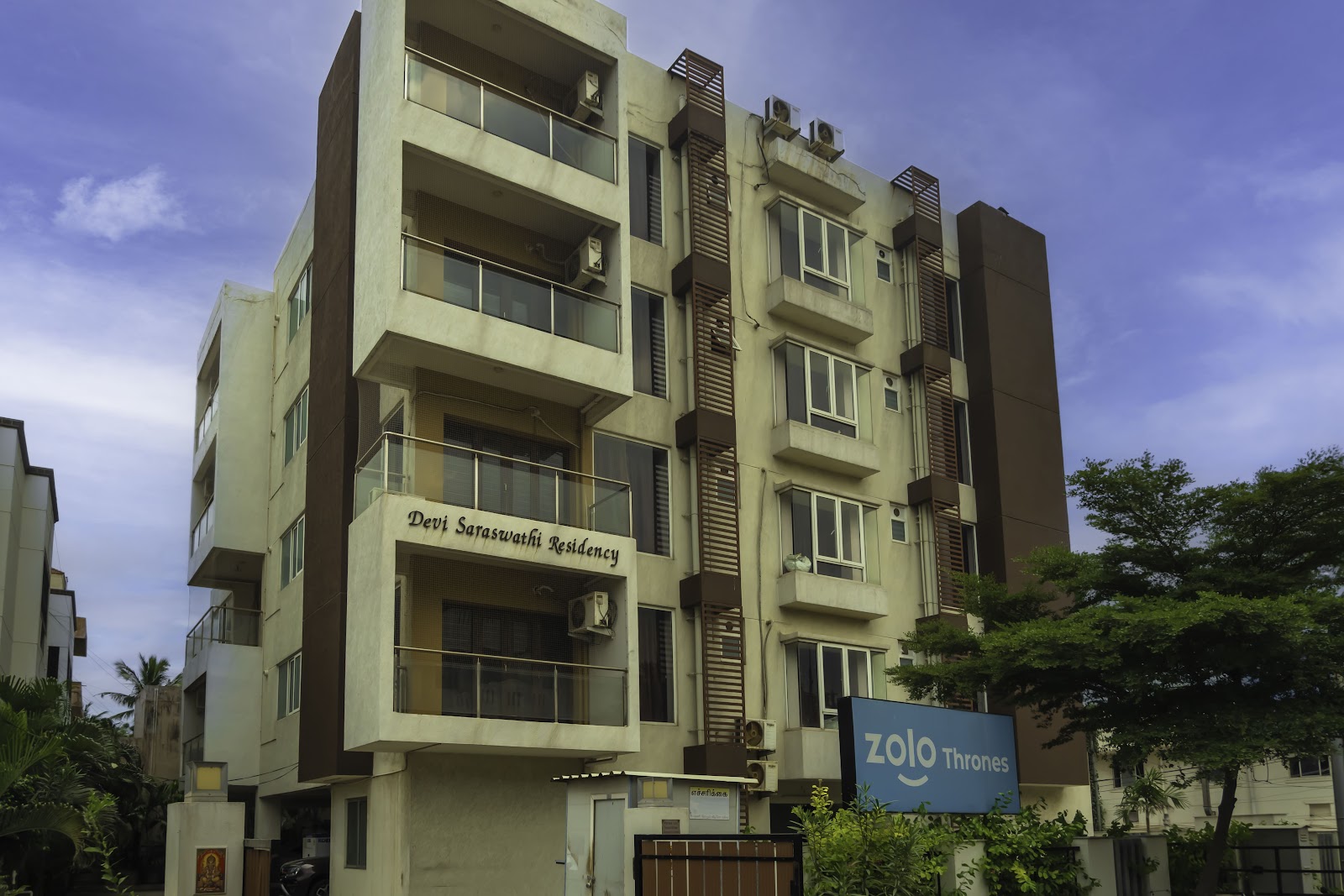 Zolo Thrones - Gents PG in Perungudi